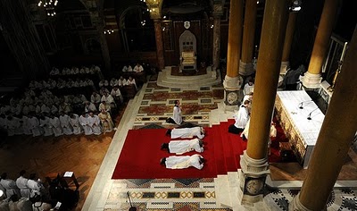 Priesterweihe ehemaliger Anglikanischer Bischfe