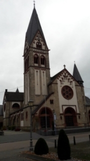 Regelmäßige Sonntagsmesse in Niederselters (Diözese Limburg)